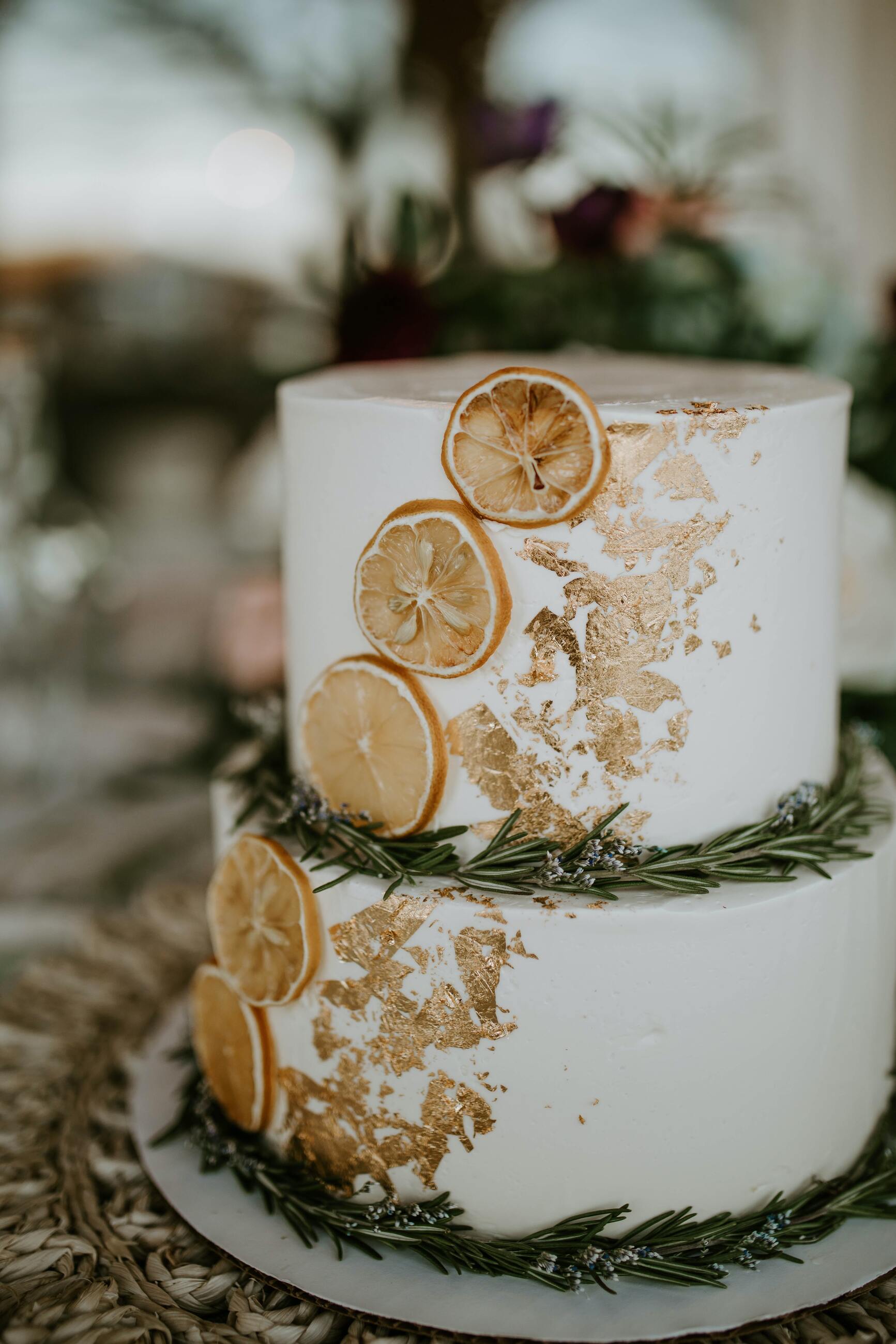 Holiday Wedding Decor Image